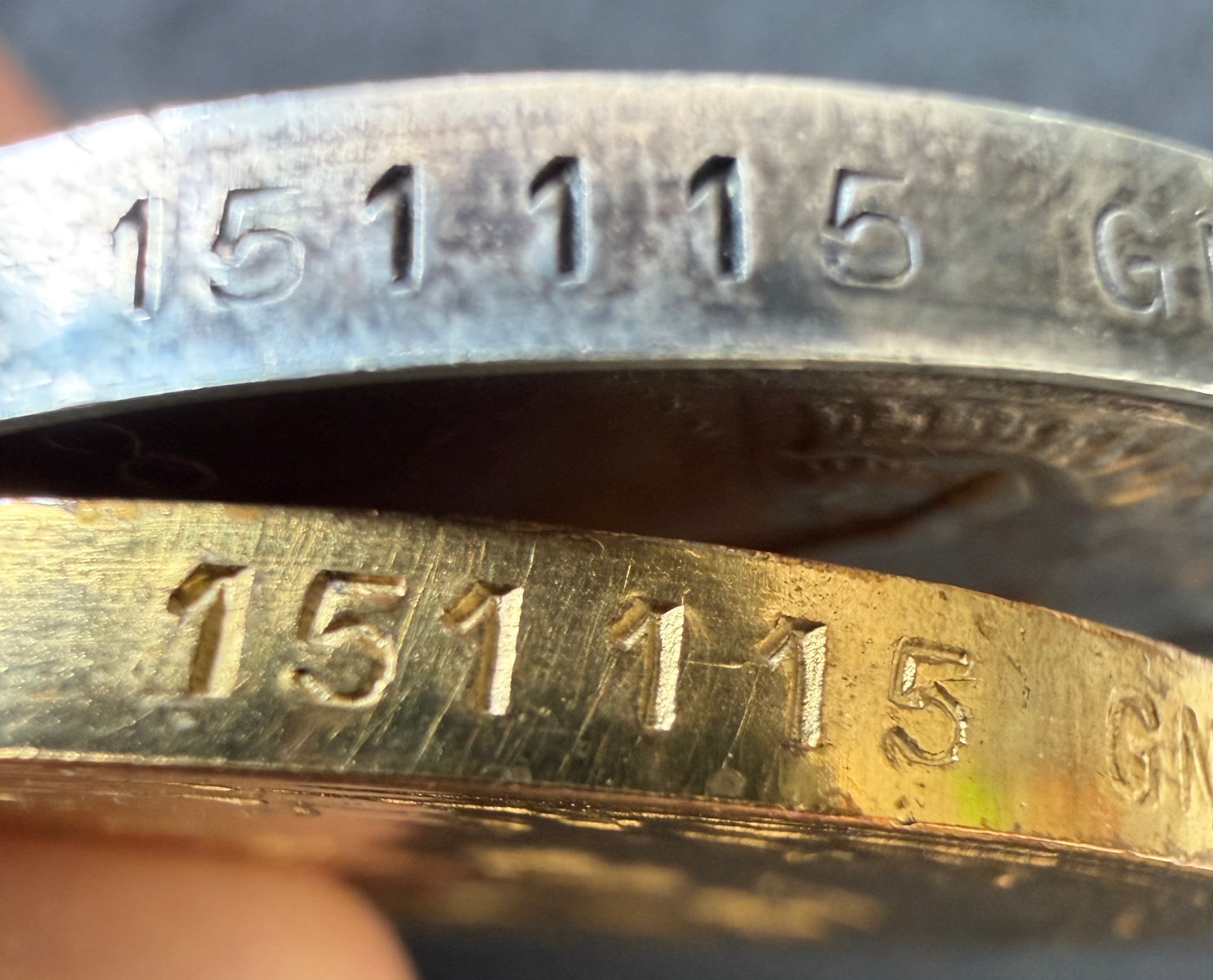 WW1 medal pair with original unused ribbons, box & medal envelope – British War Medal & Victory Medal - Awarded to Gunner FRANK W WALKER of the Royal Field Artillery (Greater London District)