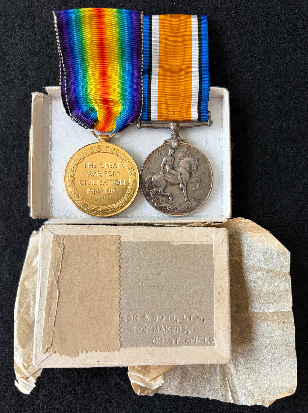 WW1 medal pair – British War Medal & Victory Medal – Awarded to Private 2nd Class DONALD ROSS of the Royal Air Force – complete with box of issue with recipient’s name