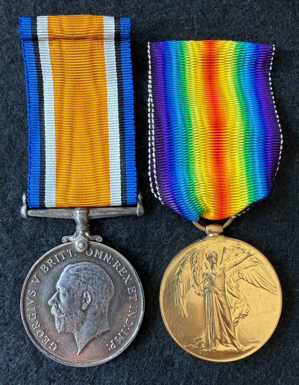 WW1 medal pair – British War Medal & Victory Medal – Awarded to Private 2nd Class DONALD ROSS of the Royal Air Force – complete with box of issue with recipient’s name