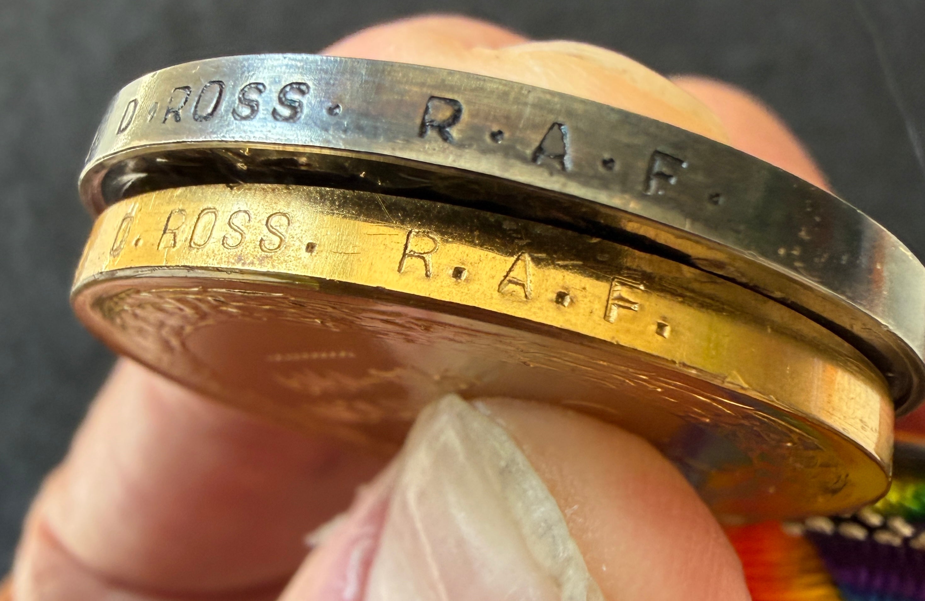 WW1 medal pair – British War Medal & Victory Medal – Awarded to Private 2nd Class DONALD ROSS of the Royal Air Force – complete with box of issue with recipient’s name